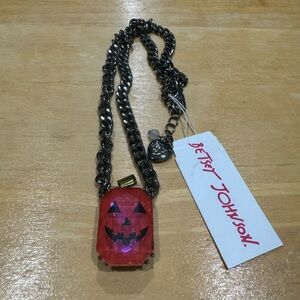 NWT Betsey Johnson 🎃 Pumpkin Pendant Necklace